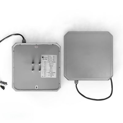 شراء إدارة مواقف السيارات قارئ UHF بعيد المدى قيمة الإشعاع المنخفضة DC9V-12V 3A خدمة OEM التصنيع عبر الإنترنت