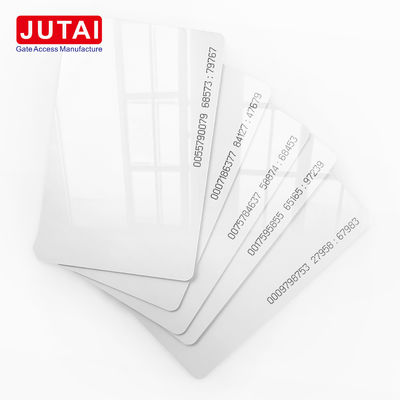 شراء بطاقة PVC / PET UHF السلبية طويلة المدى 902MHz-928MHz 865MHz-868MHz التصنيع عبر الإنترنت